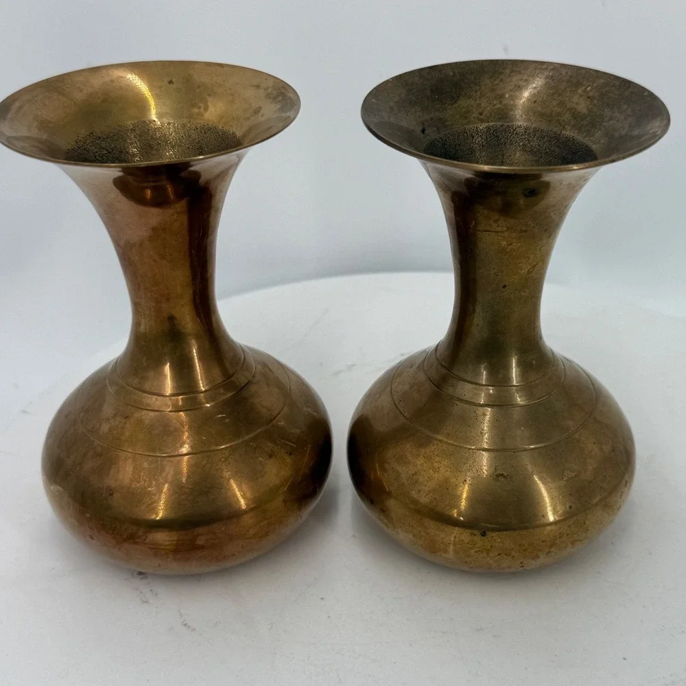 1.a.0.0.7.5 Vtg Pair Solid Brass Bud Vases 5.25